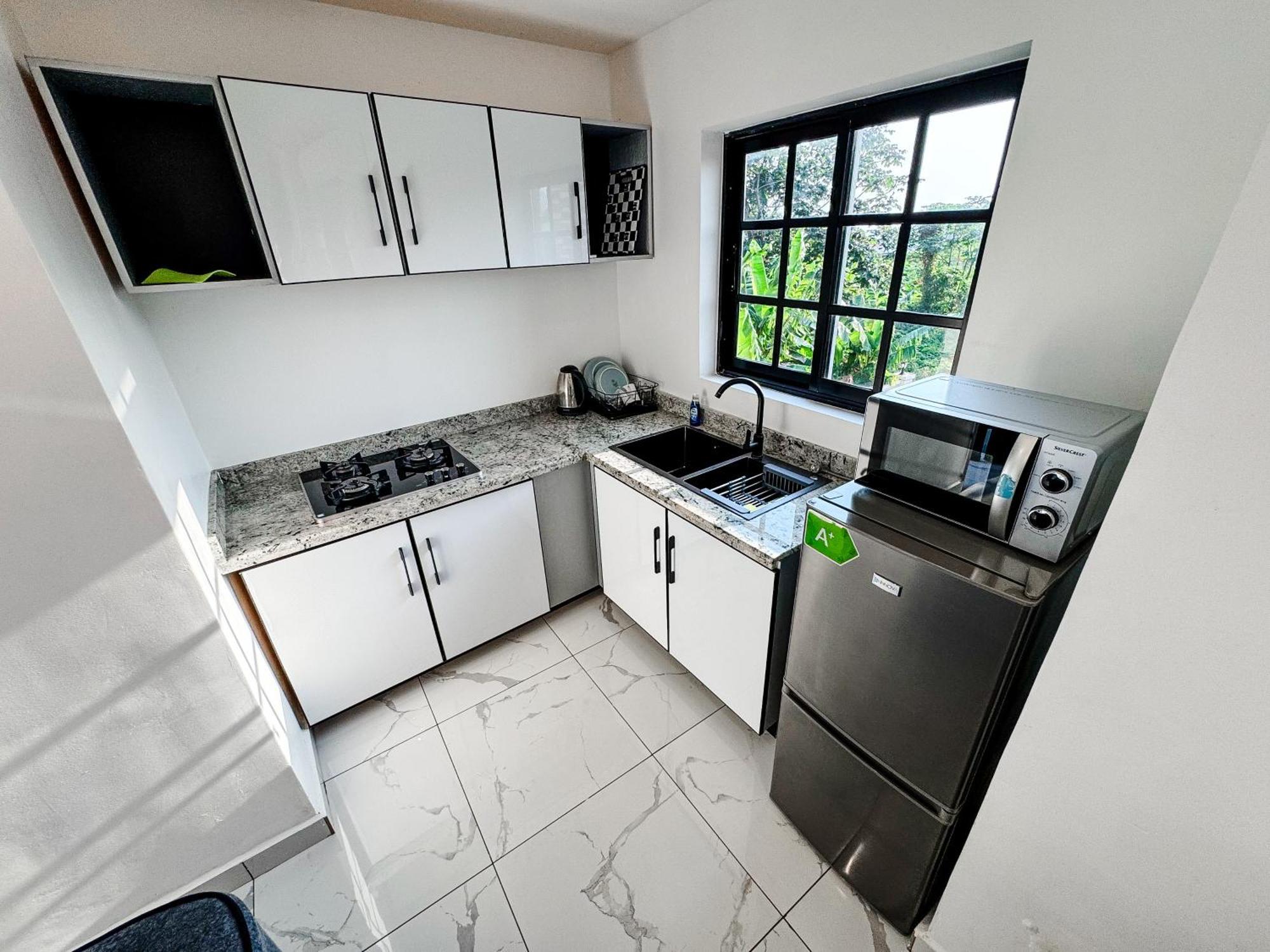 Novel Apartments ลิมเบ ภายนอก รูปภาพ