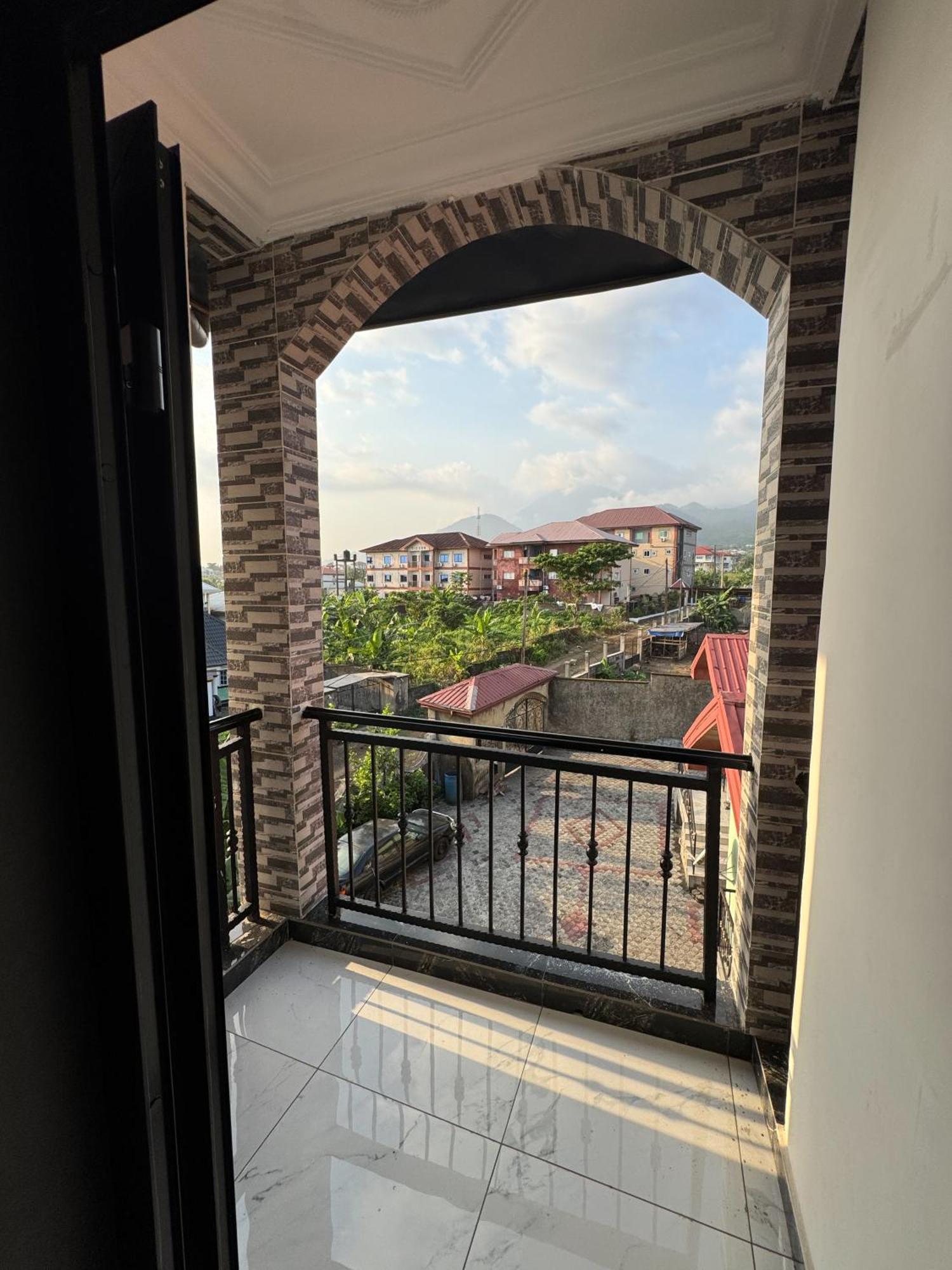 Novel Apartments ลิมเบ ภายนอก รูปภาพ